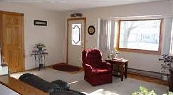 4th image of 16646 S 10th St