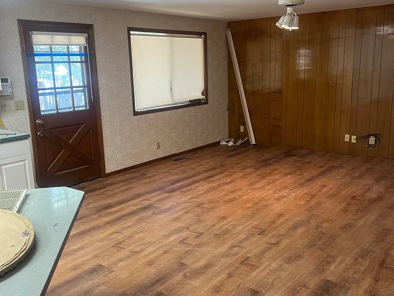 405 McKinley St SE — Photo 2