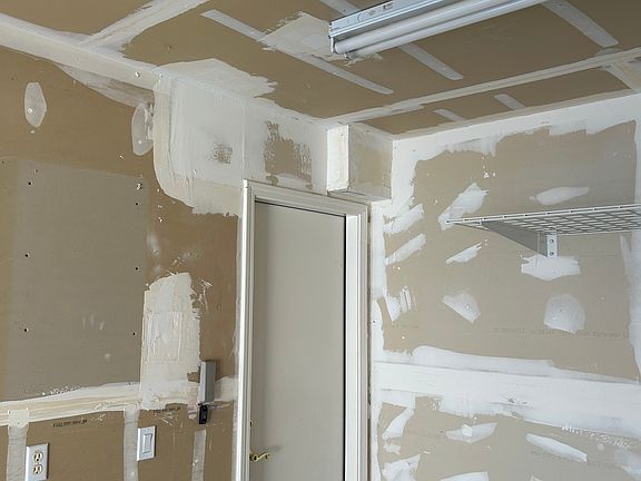 3rd image of 3966 Chamberer Dr #2