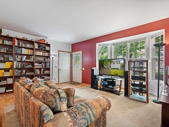 4th image of 2936 Stonewater Dr Unit 2936