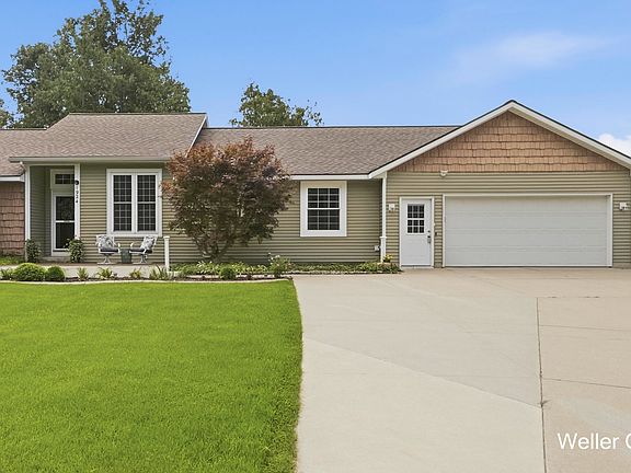 2nd image of 1924 Cedarbrook Dr