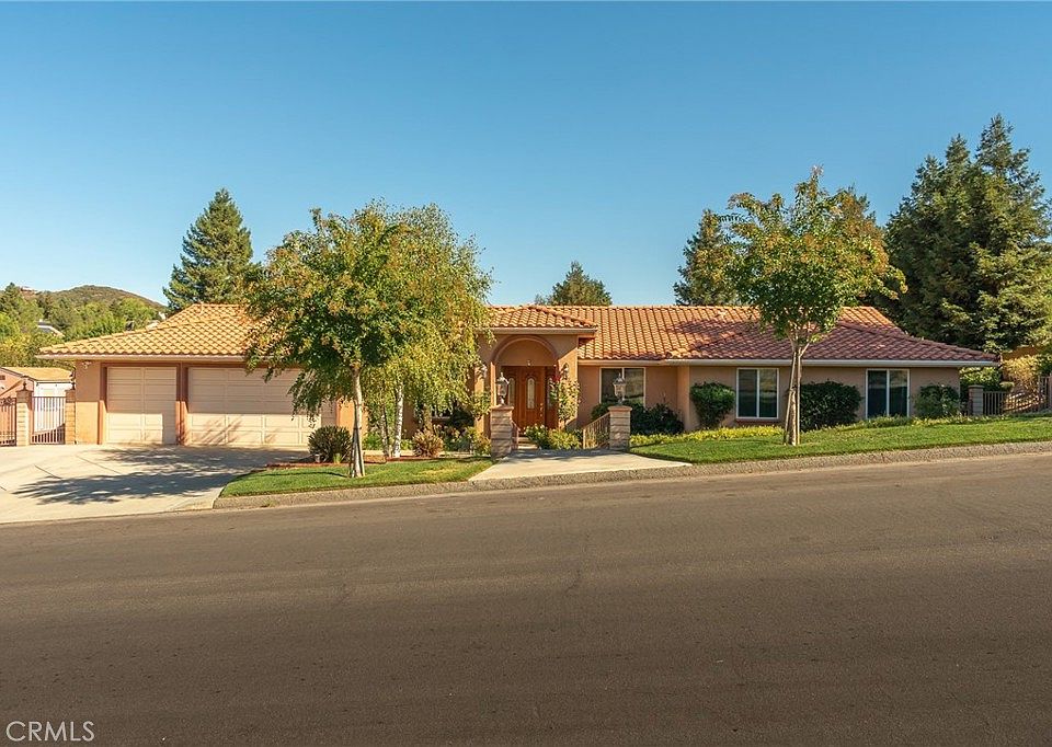 13721 Pine View Dr, Yucaipa, CA 92399 Zillow