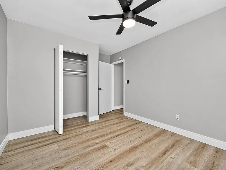 6140 Ridge Ave #7 — Photo 9
