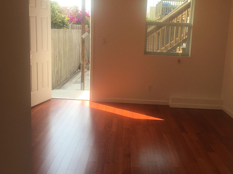 1st image of 2336 Clarke Ave