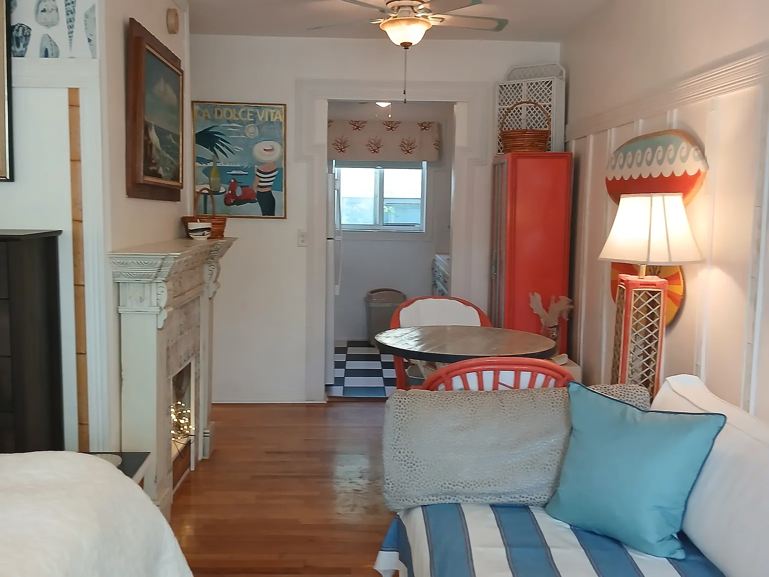 401 Collins Ave — Photo 2