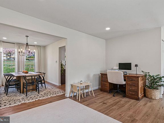 5th image of 3428 Lacrosse Ct