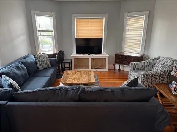 60 Berkeley Ave #2, Newport, RI 02840