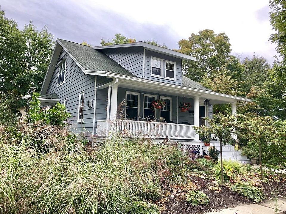 1st image of 4 Boie Ave