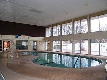4th image of 10540 43rd Ave N APT 101