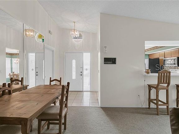 3rd image of 306 Palmview Ct