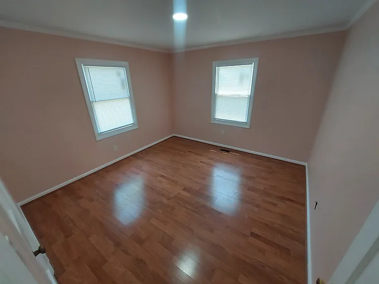 616 Hedrick Ave — Photo 7
