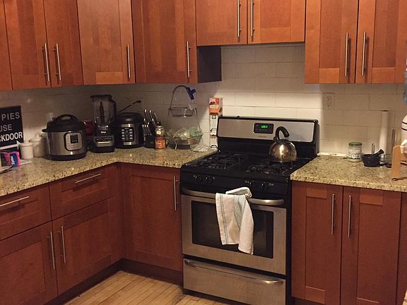 2nd image of 2308 Girard Ave S Unit 1