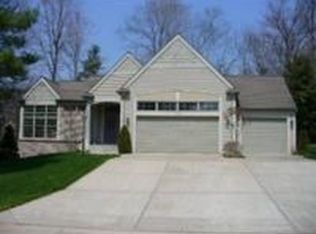 1988 Forest Glen Ct, Norton Shores, MI 49441