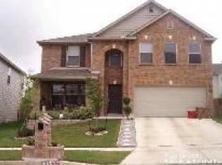 6822 Crest Pl, Live Oak, TX 78233