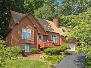111 Primrose Dr, Blacksburg, VA 24060