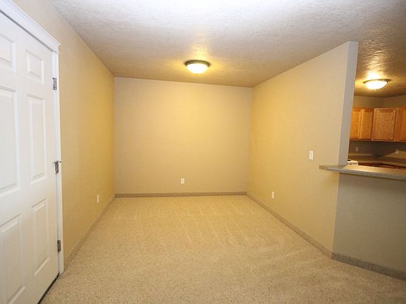 5th image of 2326 14th Ave S APT 10