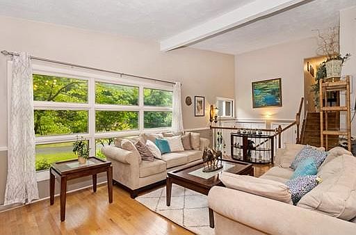 5th image of 80 Governor Stoughton Ln