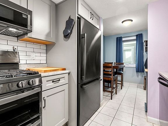 5th image of 36 Meadow Pond Dr APT G