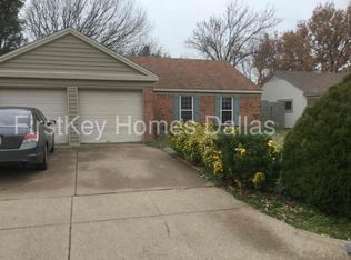 1704 Crimson Ct, Arlington, TX 76018