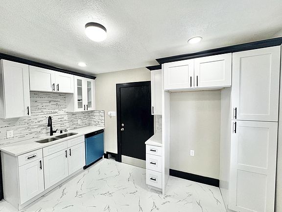 2nd image of 6124 N 39th STREET #6124A
