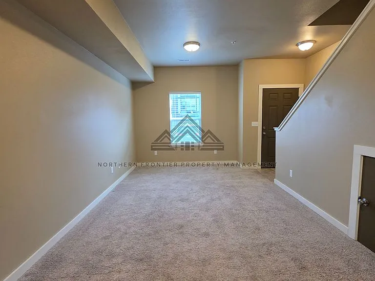 75 SW Silverstar Ln — Photo 5