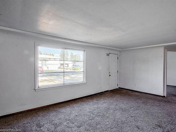 2nd image of 6009 N Lincoln St
