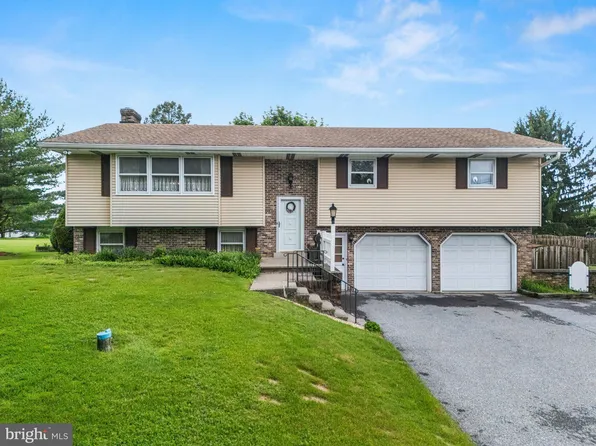 3311 Excelsior Rd, Schnecksville, PA 18078