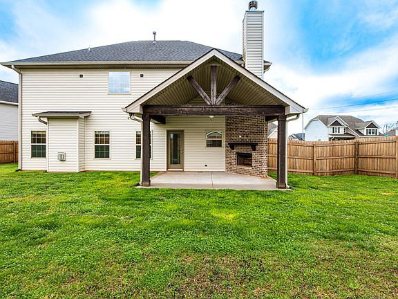 5th image of 1218 Mary Katherine Dr