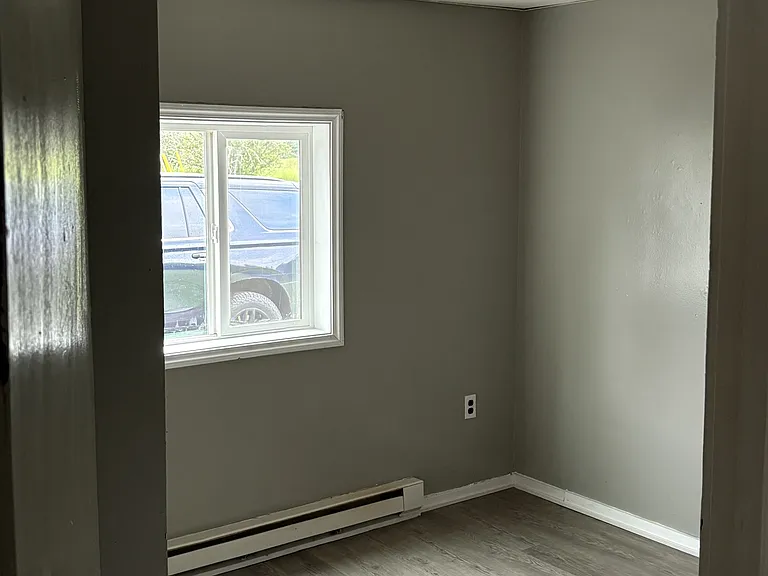 719 Access Hwy #7 — Photo 4