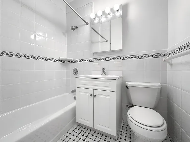 4 Park Ave #11O — Photo 6