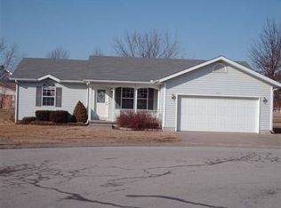1905 William Ct, Lamar, MO 64759