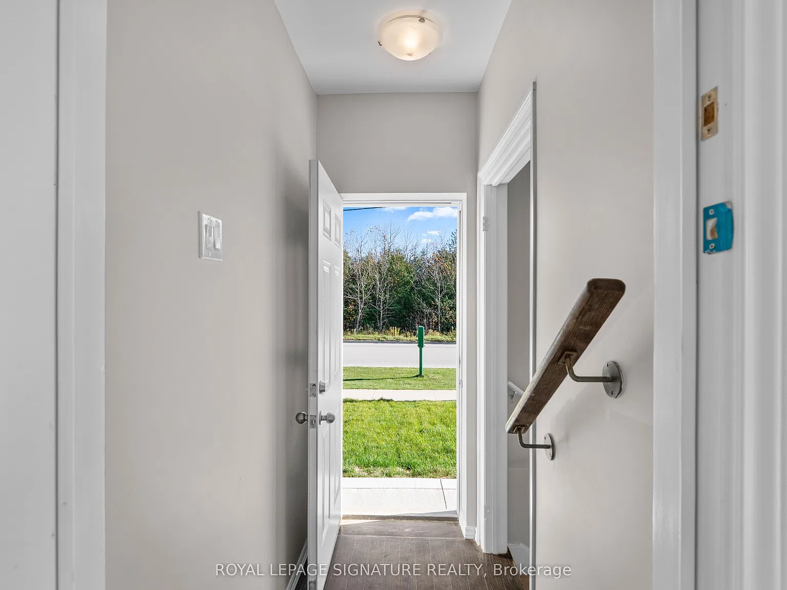 2 bed, $1,200 — Photo 4
