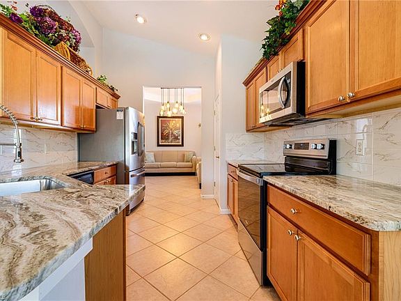 2nd image of 19081 RIDGEPOINT DR #201