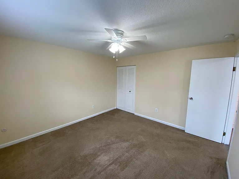 2 Pineland Avenue — Photo 25