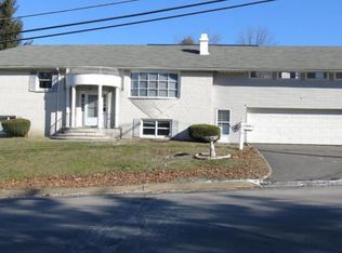 7 Kings Rd, Hanover Township, PA 18706