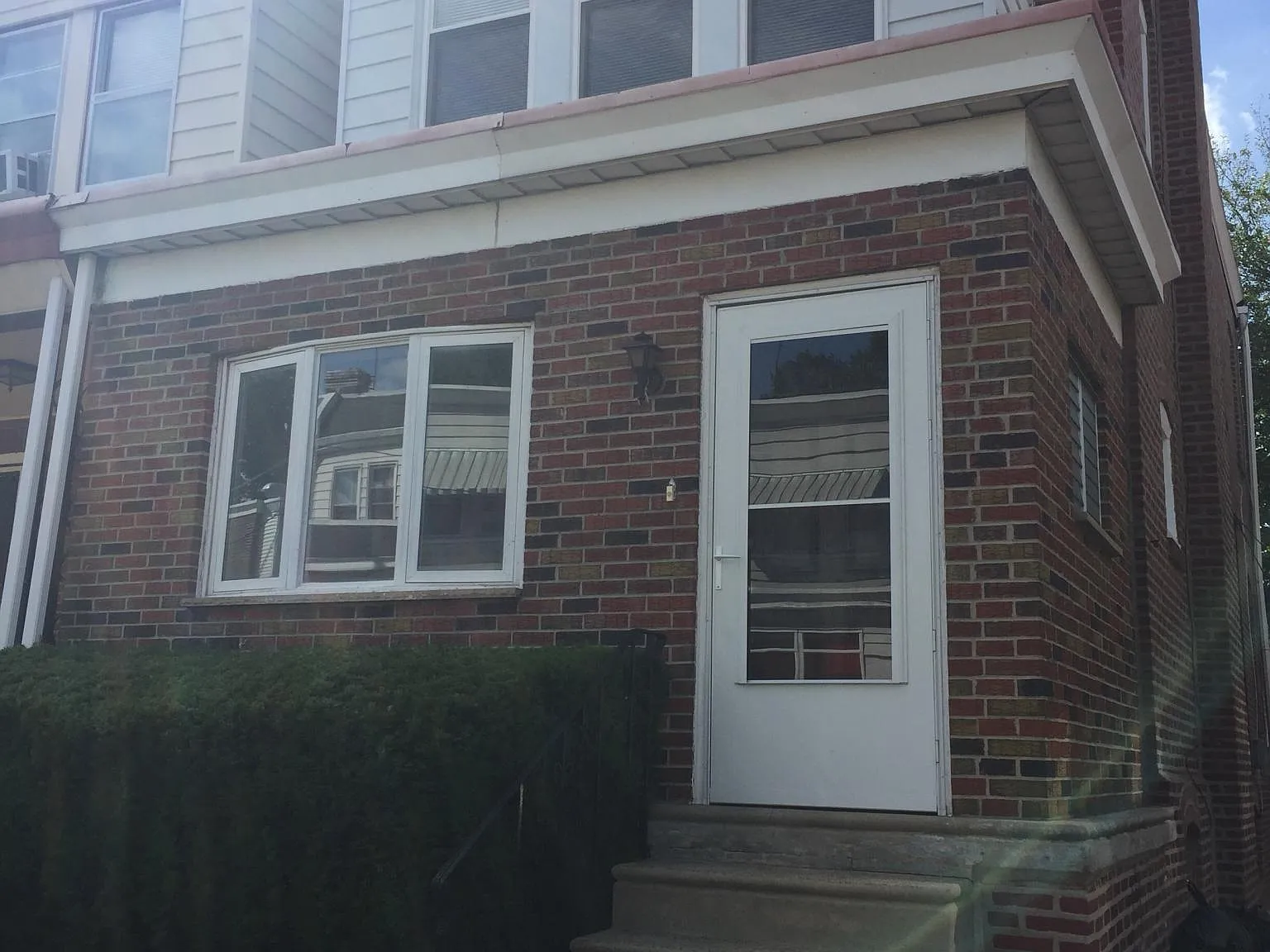3 bed, 1440 sqft, $1,800 — Photo 2