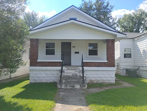1058 Cecil Ave Photo 1
