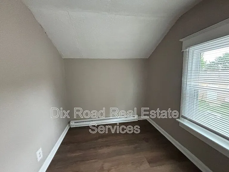 3018 Tytus Ave #REAR HOUSE — Photo 14