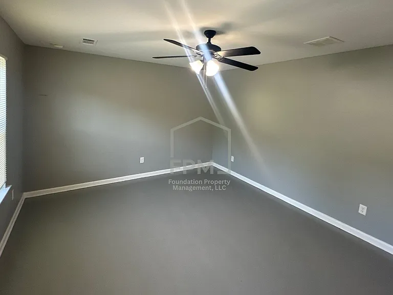 307 Harrell St — Photo 7