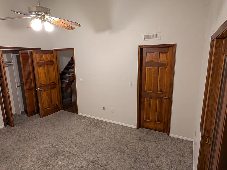 521 N Wc Riles St — Photo 12