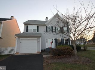 100 Shire Ln, Schwenksville, PA 19473
