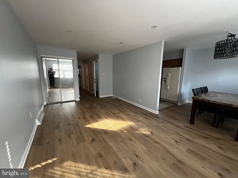 9911 Lackland Dr — Photo 17