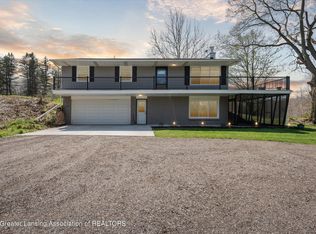 400 S Waverly Rd, Eaton Rapids, MI 48827