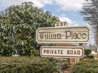 237 Allen Ave APT 7, Portland, ME 04103