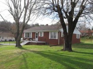 103 College View Dr, Greeneville, TN 37745