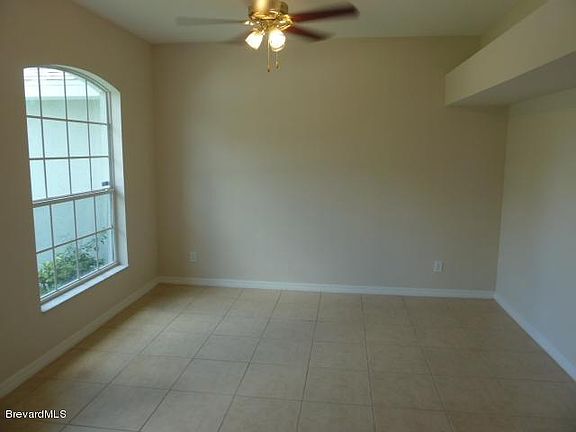4th image of 3096 Dagget Ave SE