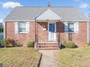 33 Stratford Ave, Ewing, NJ 08618