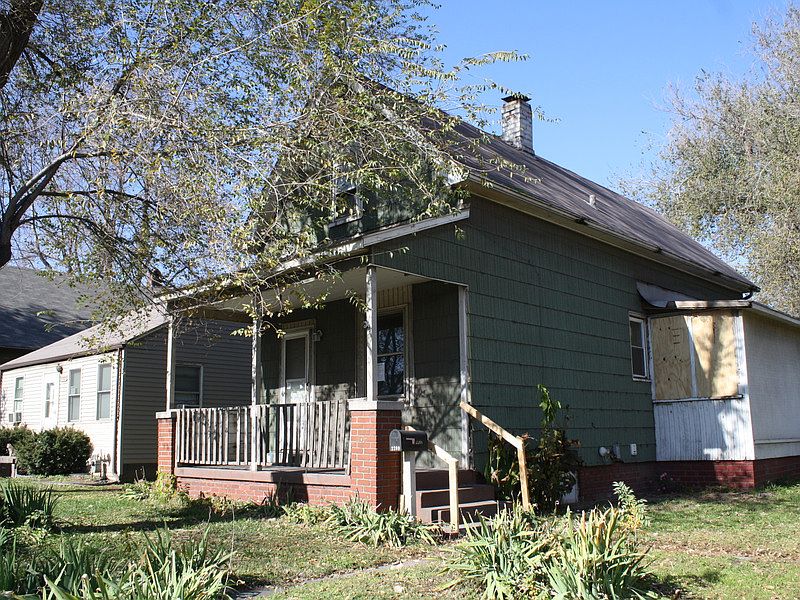 1st image of 2209 E 23rd St
