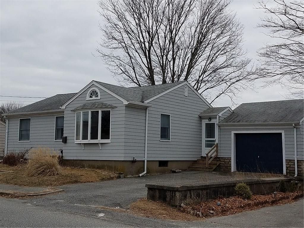 67 Randolph Ave Tiverton RI 02878 Zillow