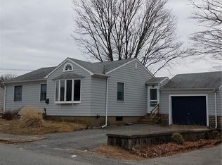 67 Randolph Ave, Tiverton, RI 02878